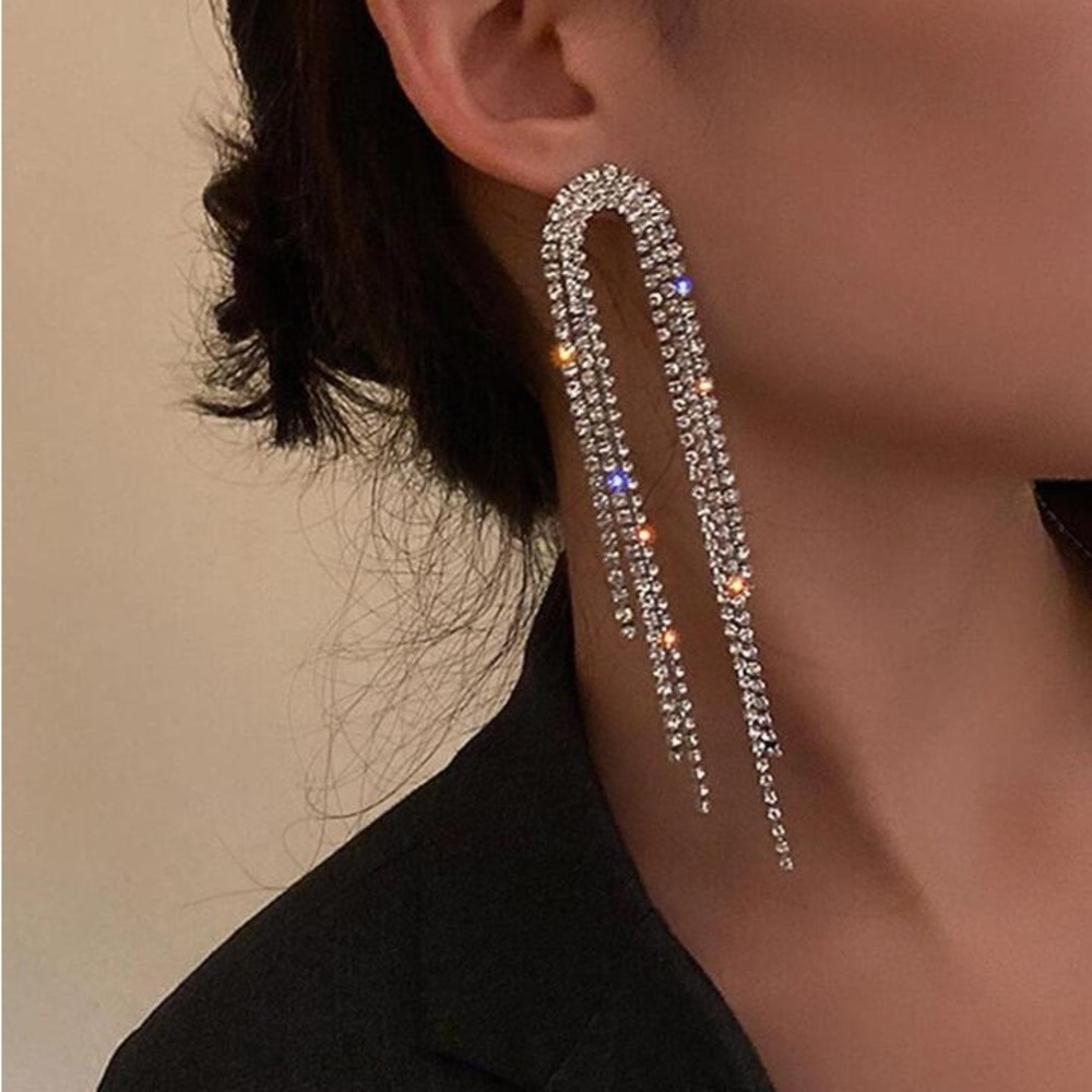 New! Rhinestone tassel drop earrings.